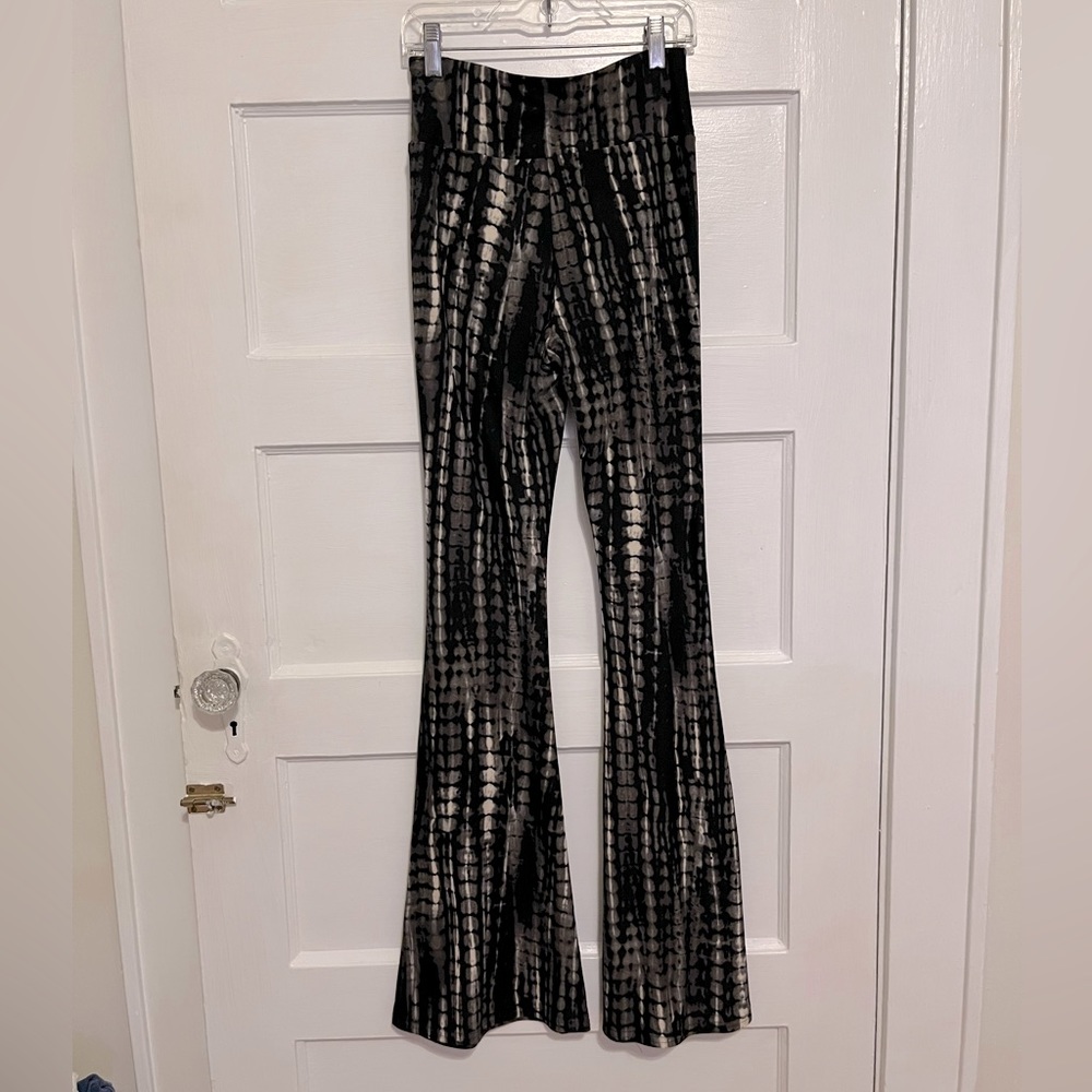 Funky black/grey/brown stretchy flared pants - size S small